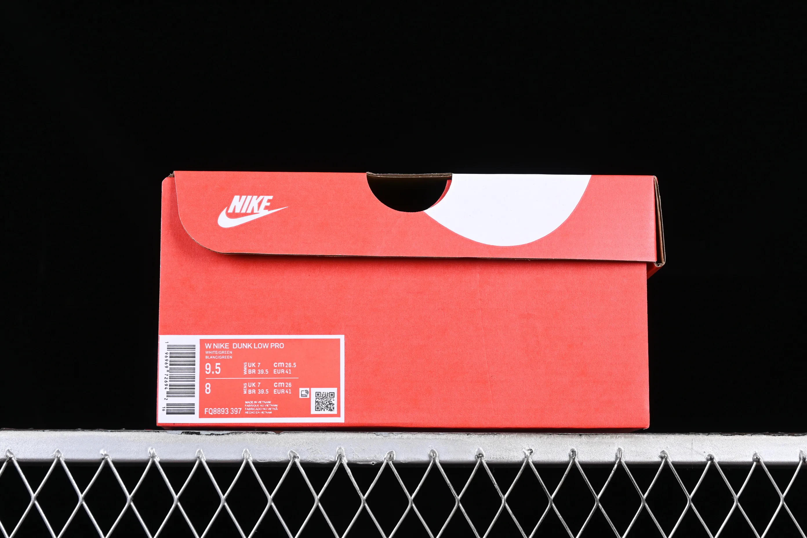 All categories Nk SB Dunk series Nk SB Dunk Low low-top sneakers Nk Dunk Low "Green Snake" white-green snake pattern SB low-top casual sports skateboard shoes FQ8893-397